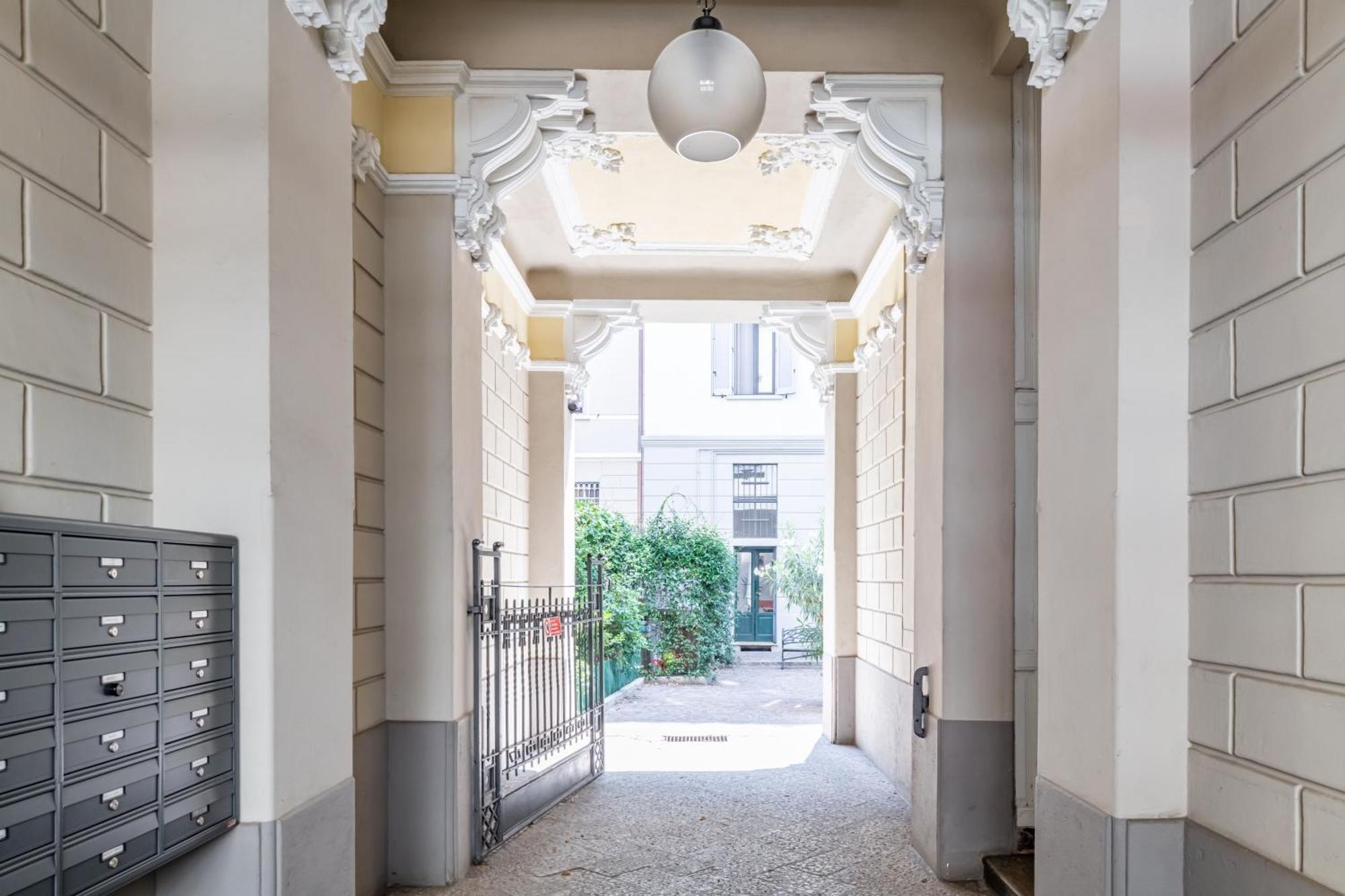Isola - Studio Flat Milano Exterior foto